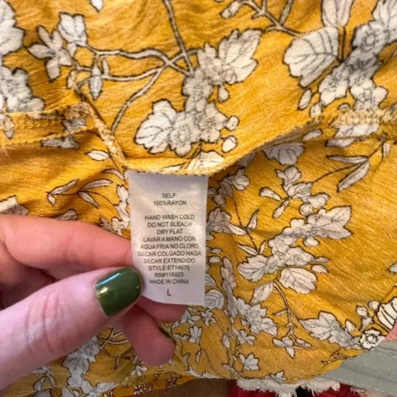 ~Easel~ Top - Large - Picture 7 of 7